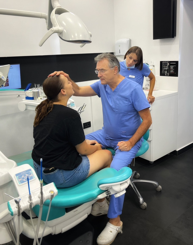 Ortodontski pregled u ordinaciji Ortis u Novom Sadu &ndash; procena sklada lica i položaja zuba tokom konsultacije